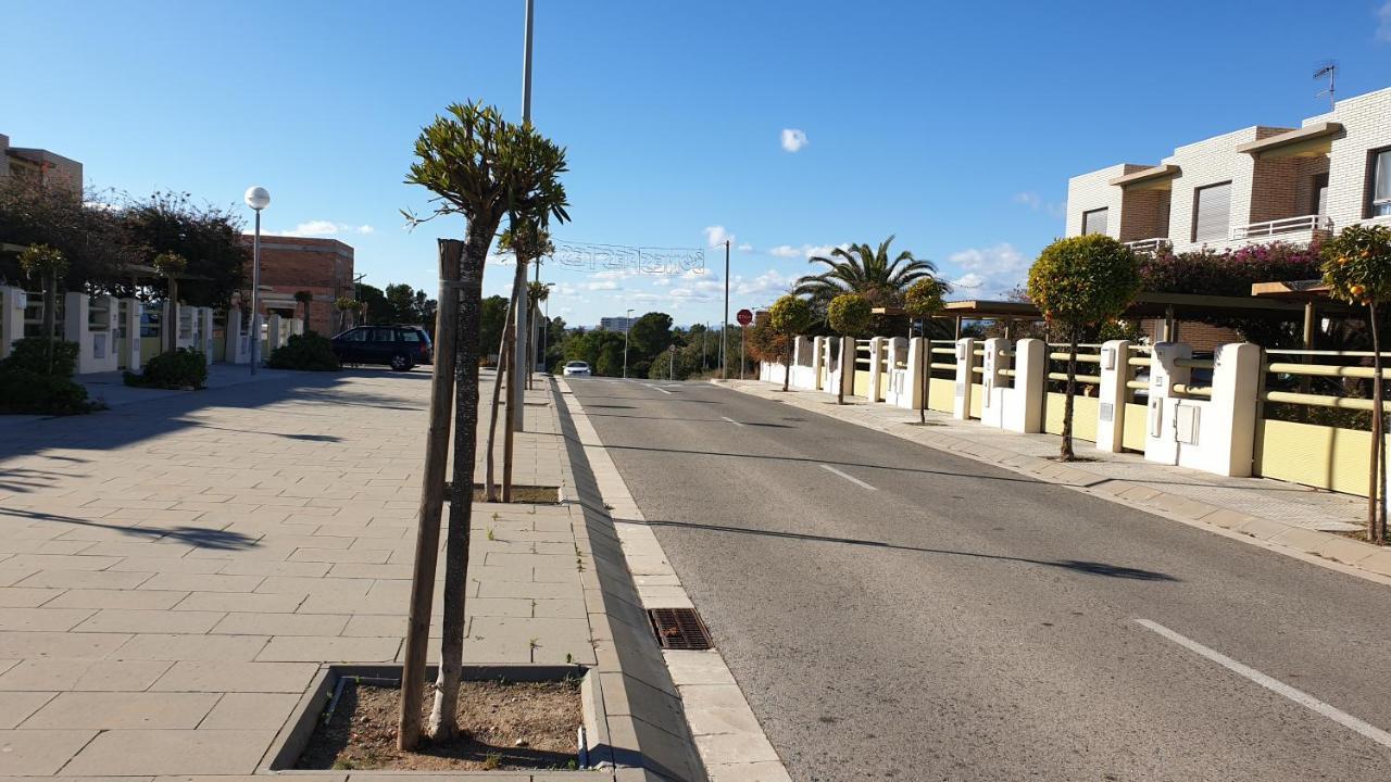 安波拉Casa Junto A La Playa Costa Dorada别墅 外观 照片