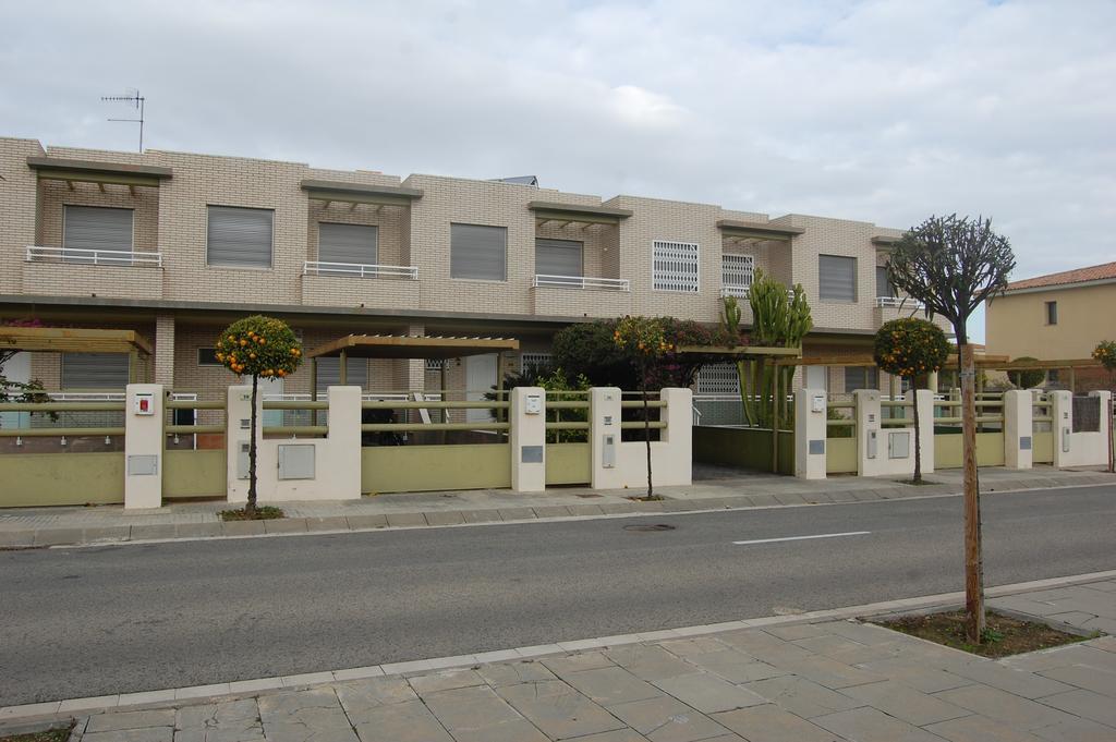 安波拉Casa Junto A La Playa Costa Dorada别墅 外观 照片